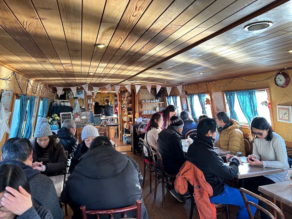 Whittington's Tea Barge