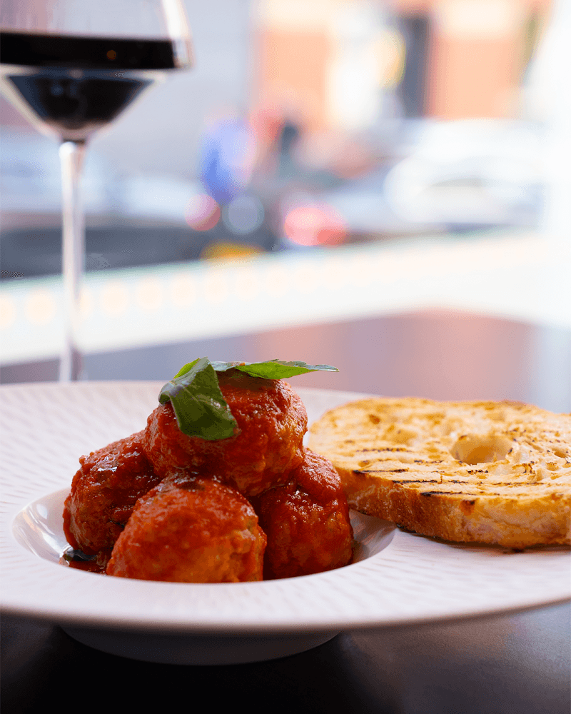 Ninello's - Italian Restaurant