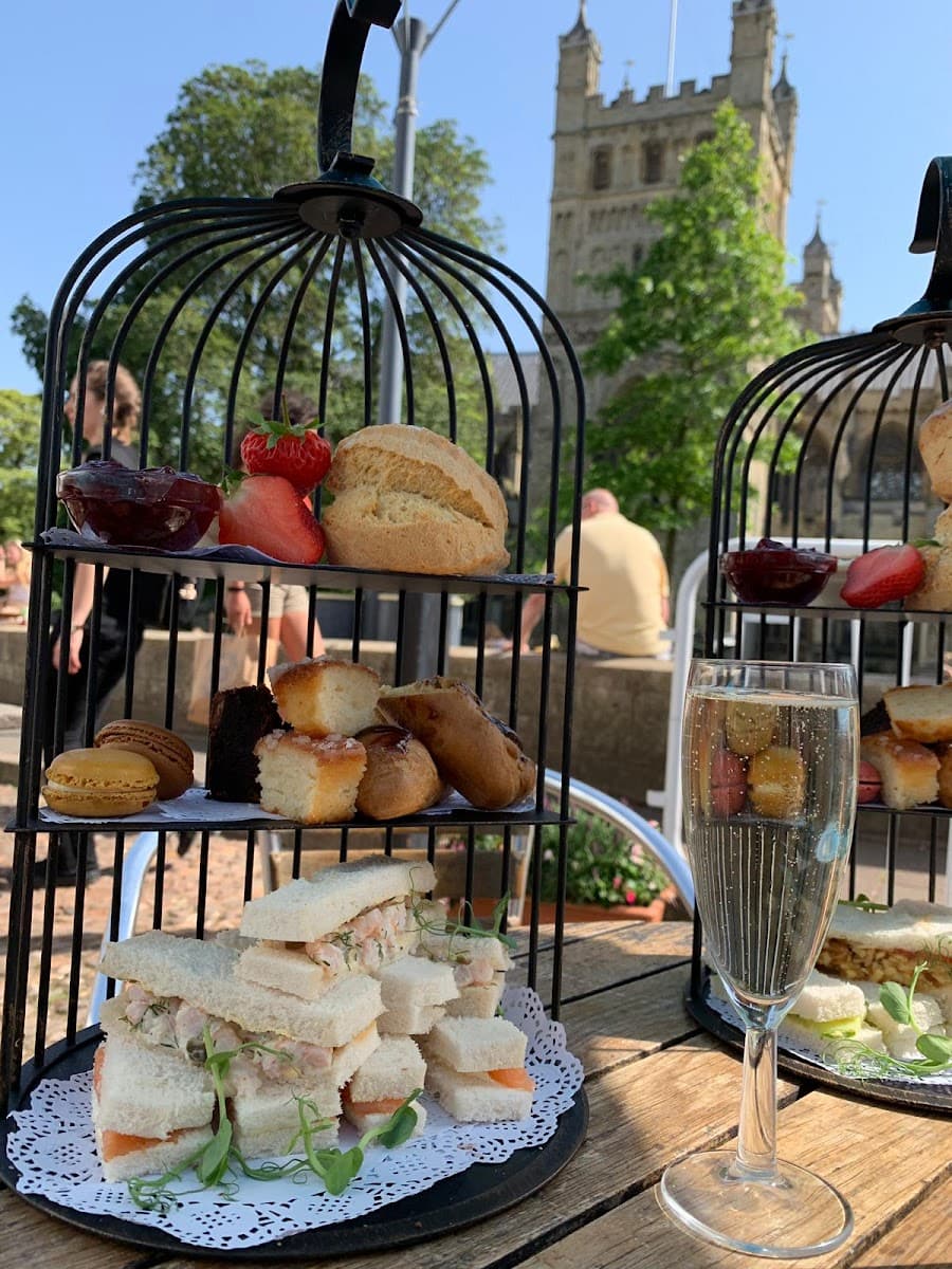 Eat On The Green