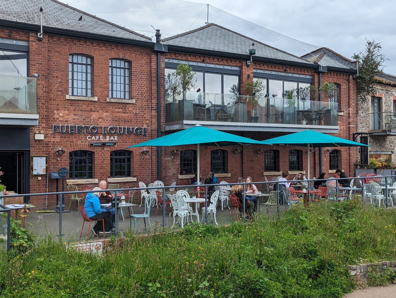 Puerto Lounge