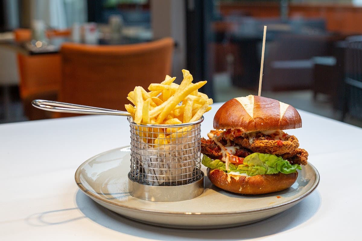 W5 Bar & Kitchen
