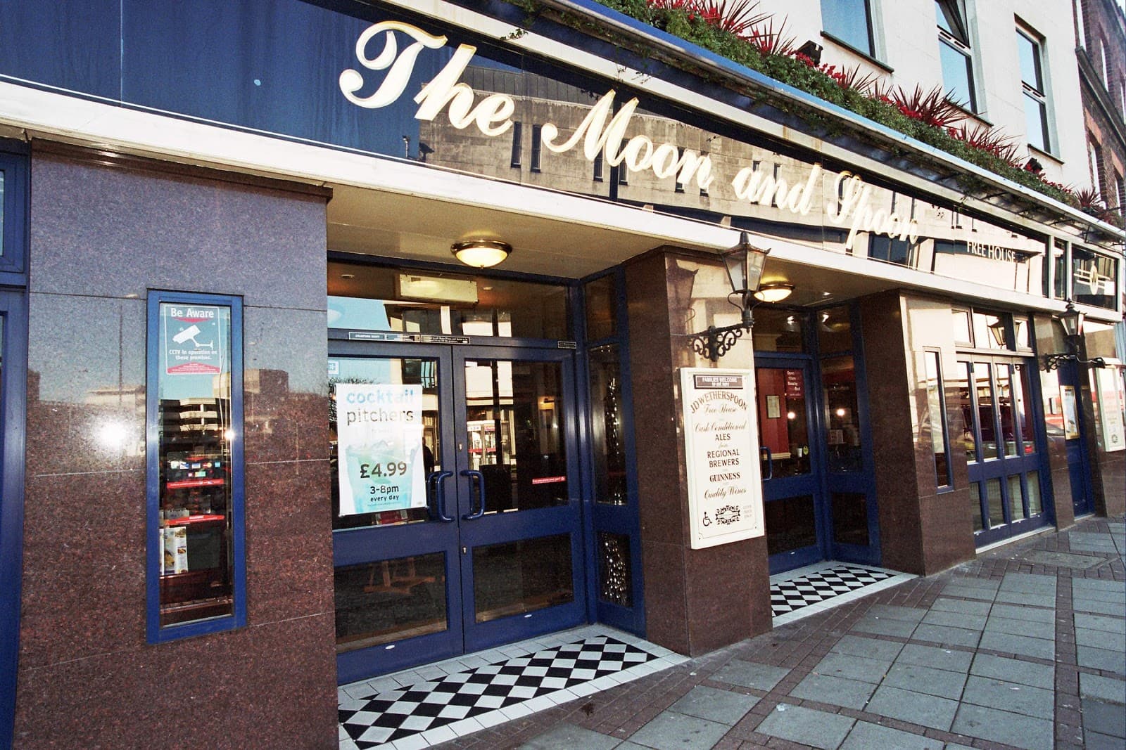 The Moon and Spoon - JD Wetherspoon