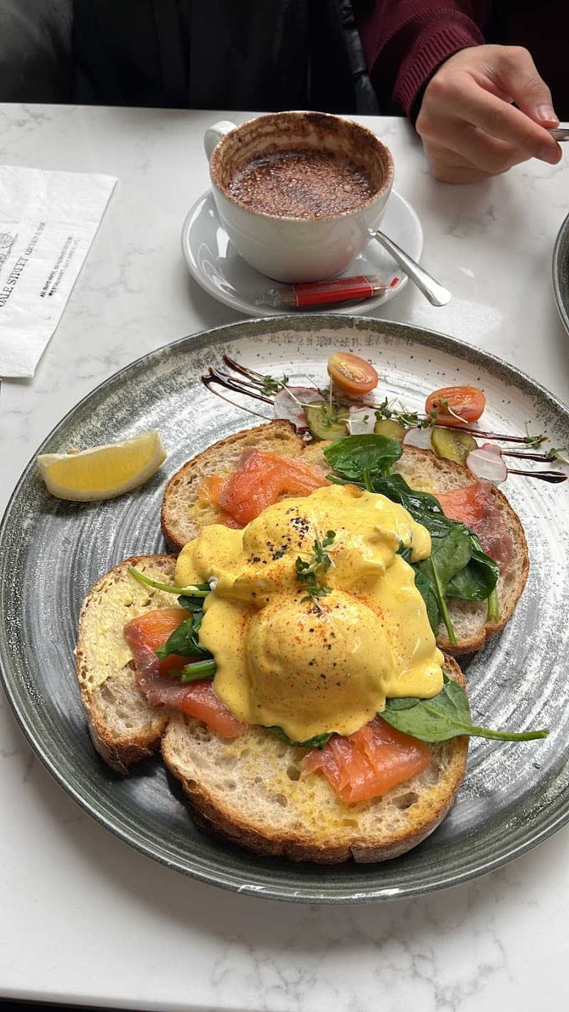 Dale Street Kitchen & bar by Shino