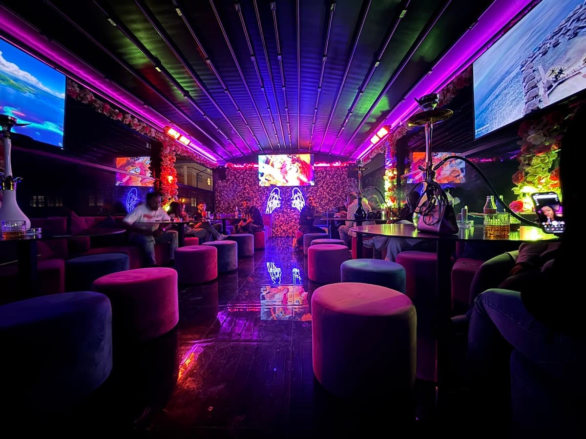 MY PLACE LOUNGE