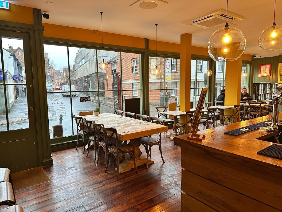 A Tavola pizzeria Restaurant