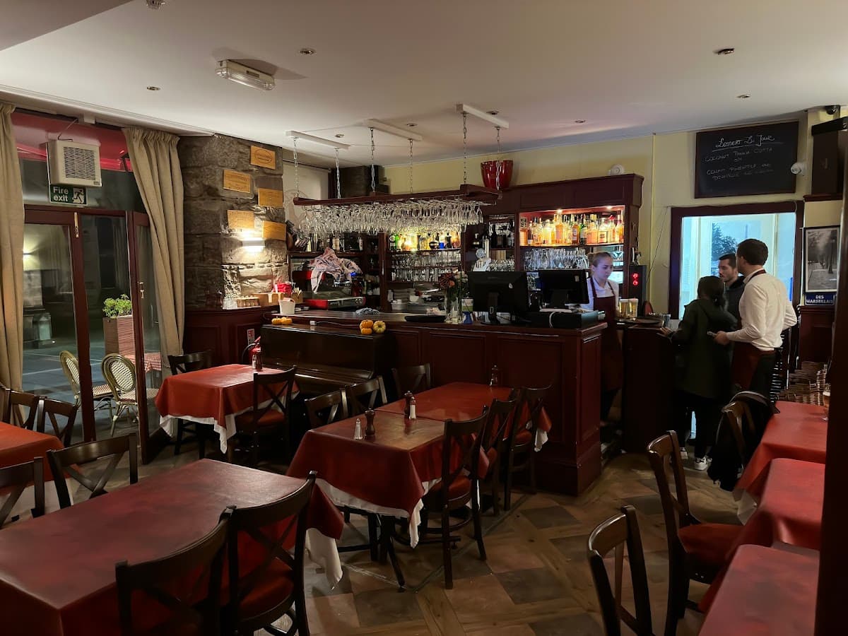 Cafe Tabou