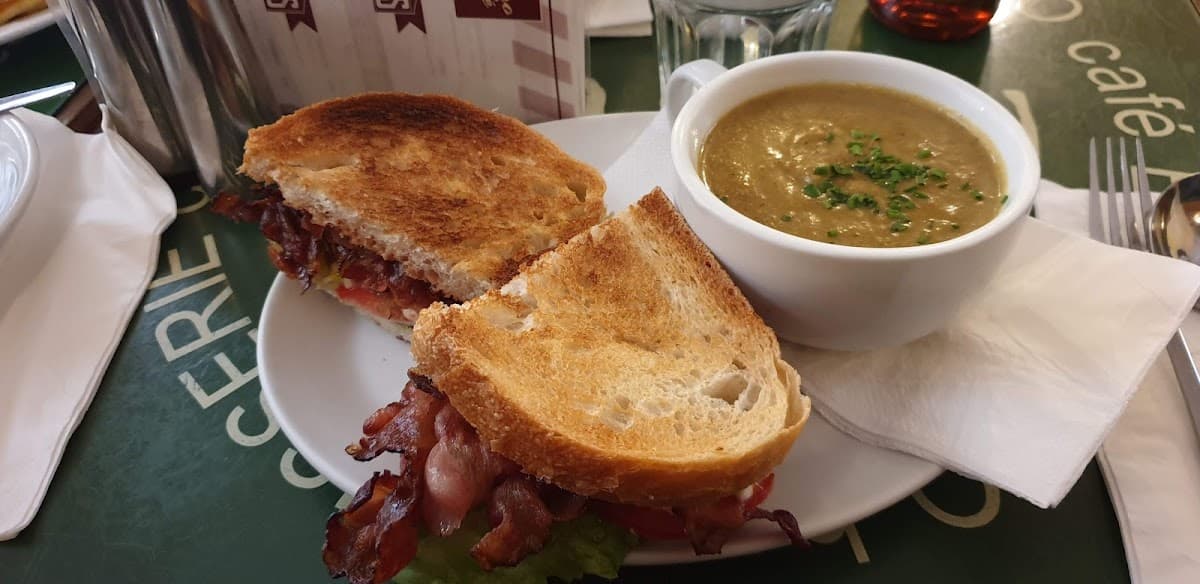 Metro Cafe