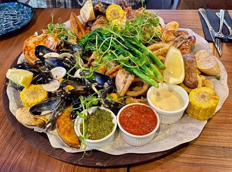 Aquapod Seafood Restaurant