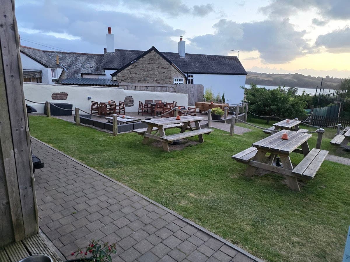 Westleigh Inn