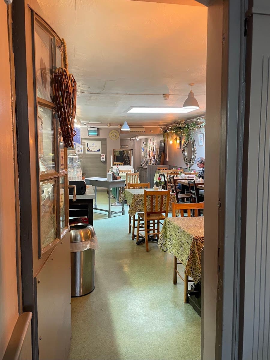 Rainbows End Cafe