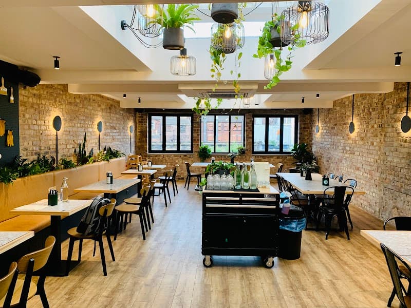 Hardware Coffee + Kitchen