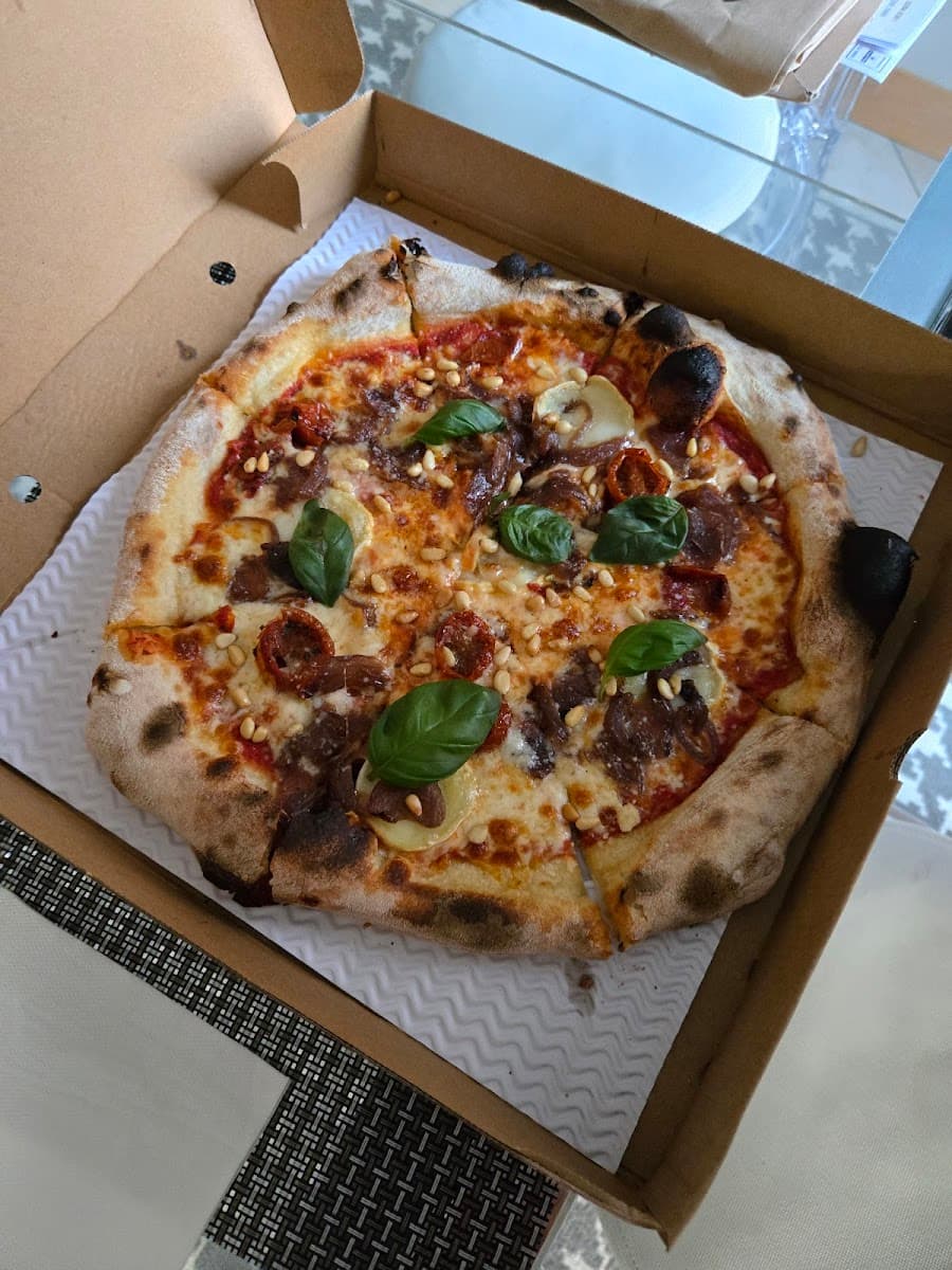 Base 48 Pizzeria