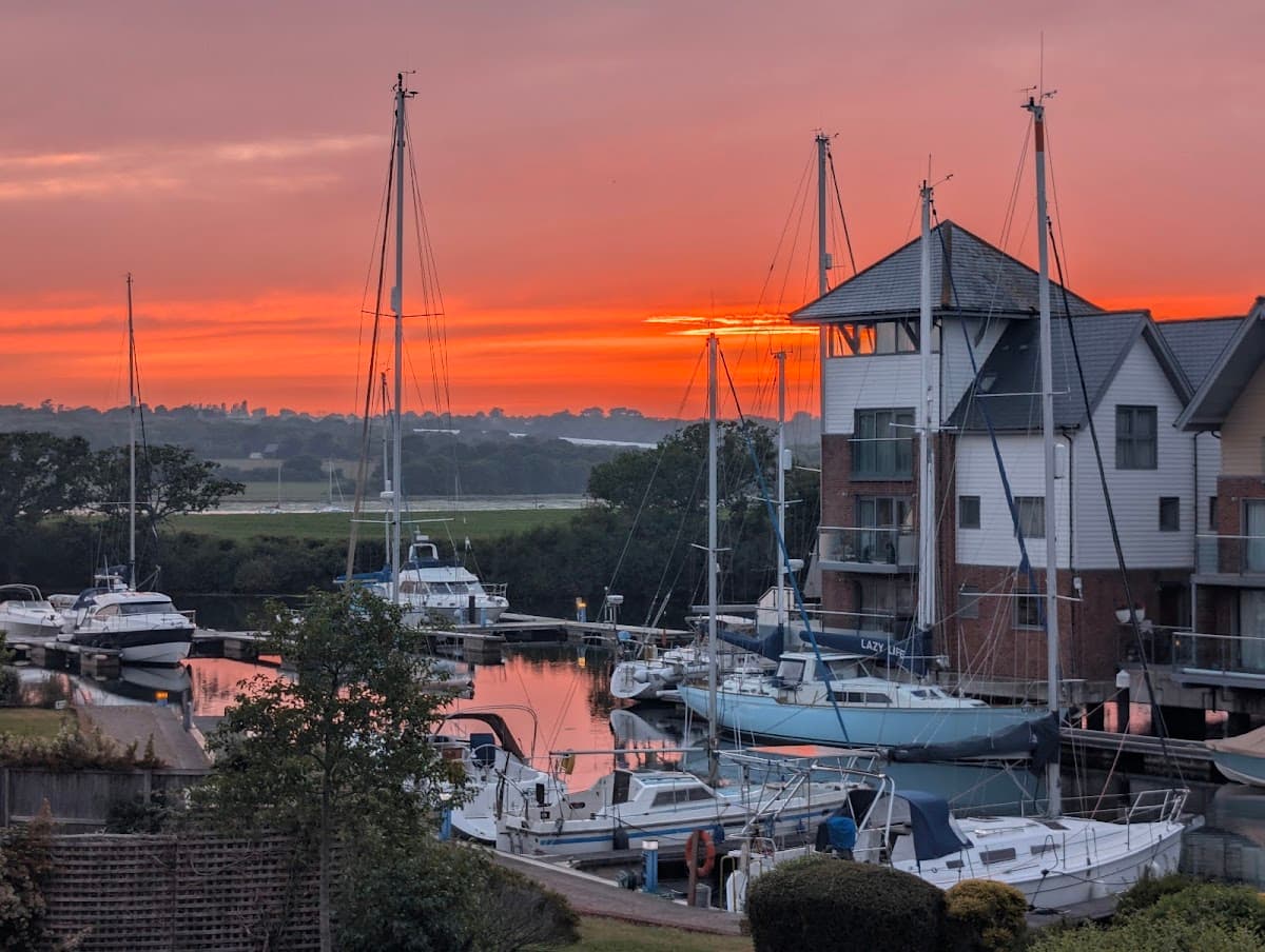 Island Harbour Marina