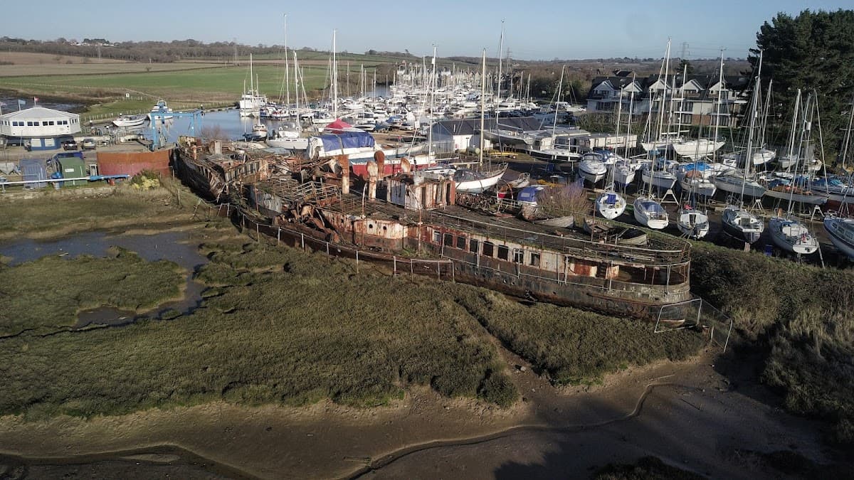 Island Harbour Marina