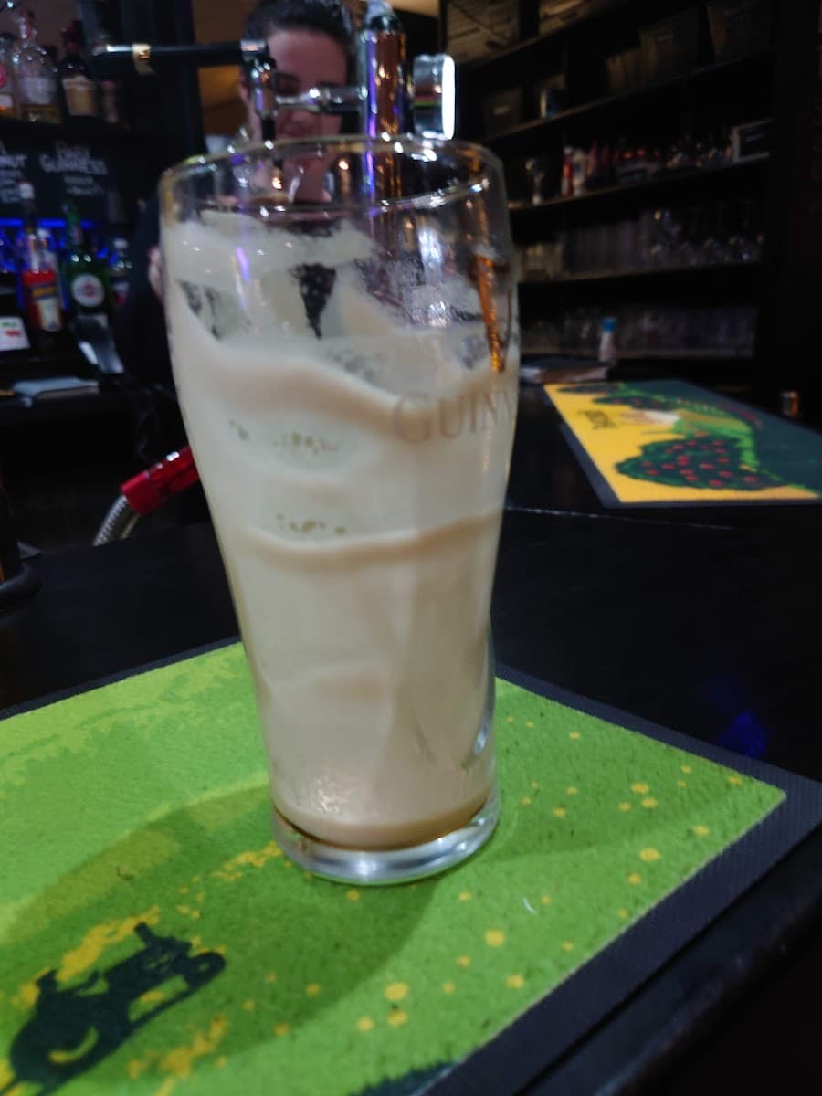 Bar 27