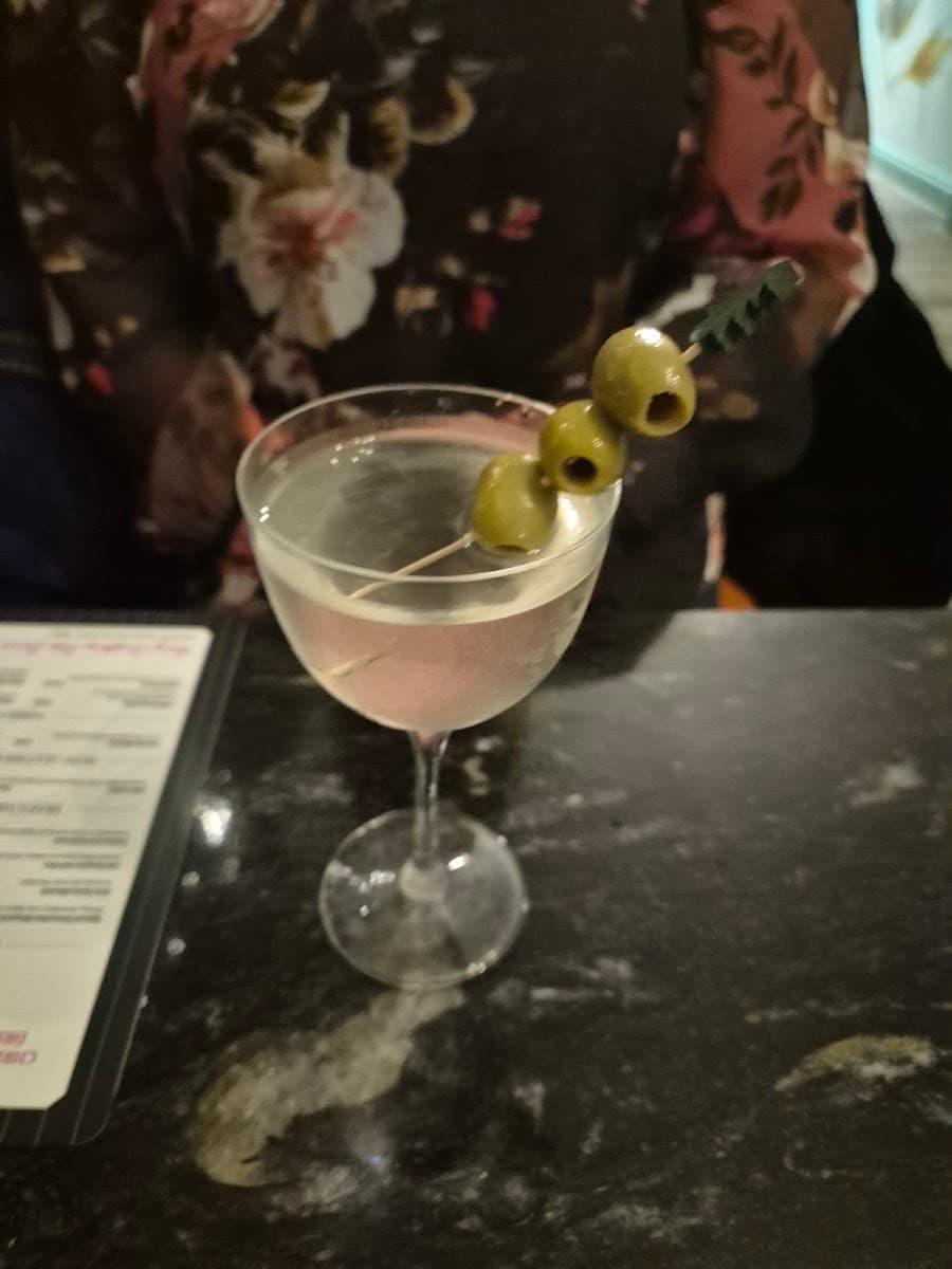 Bar82