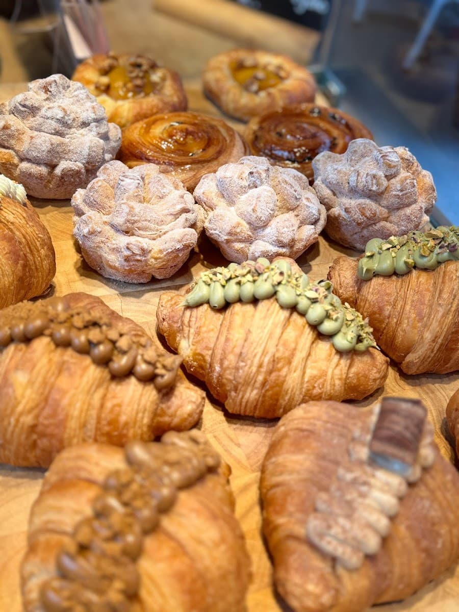 Alex's Bakery