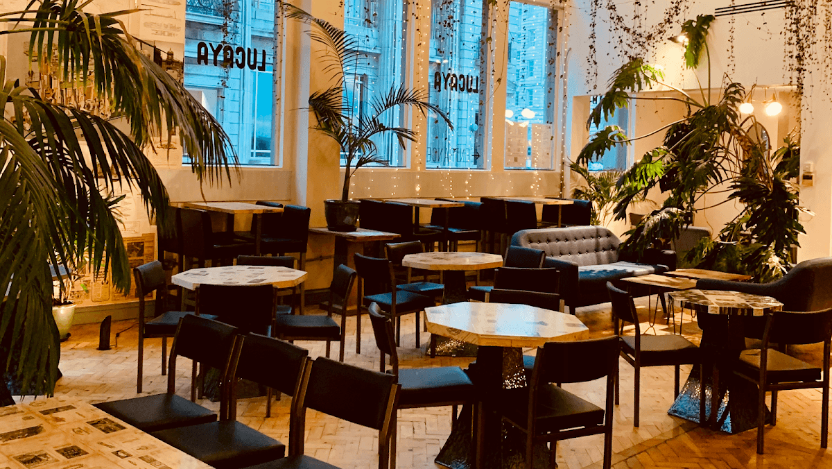 Cafe Lucaya