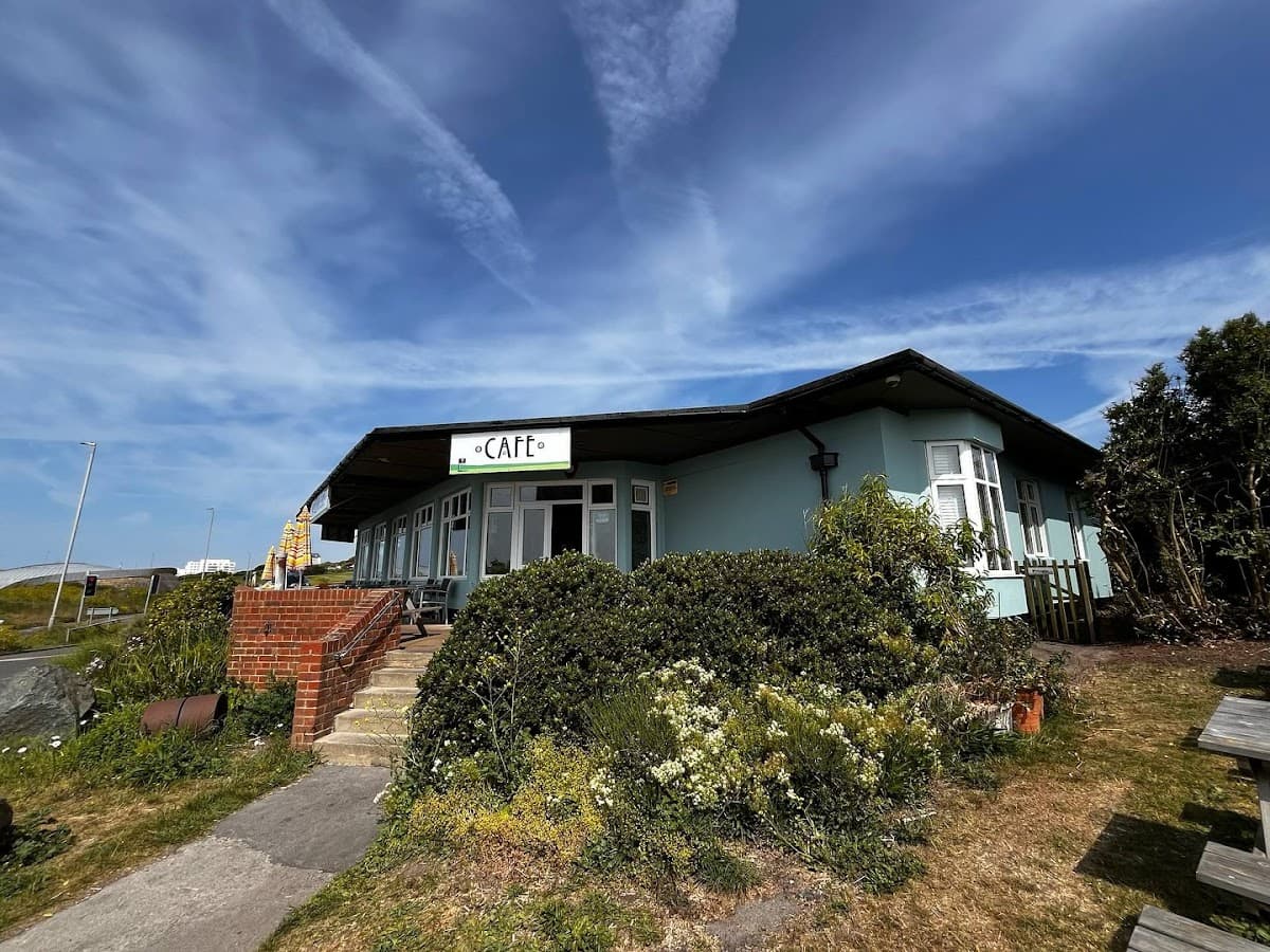 Roedean Cafe & Mini Golf Course - Brighton beach