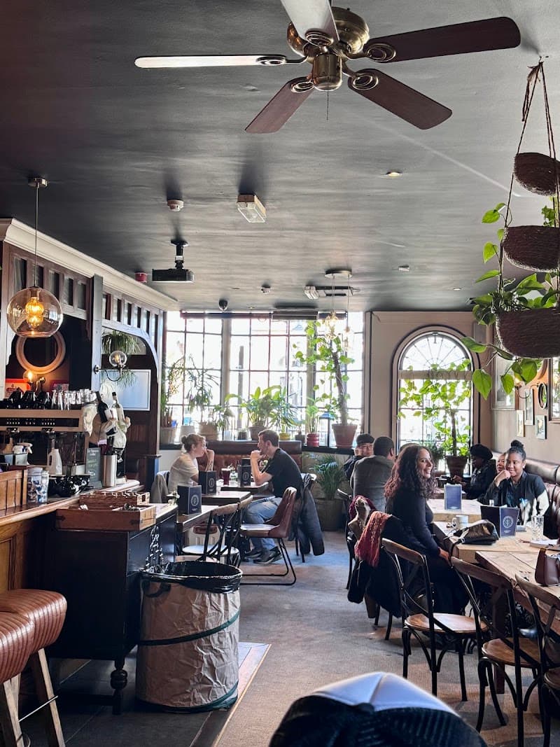 The Blackburne Arms Gastro Pub and Hotel