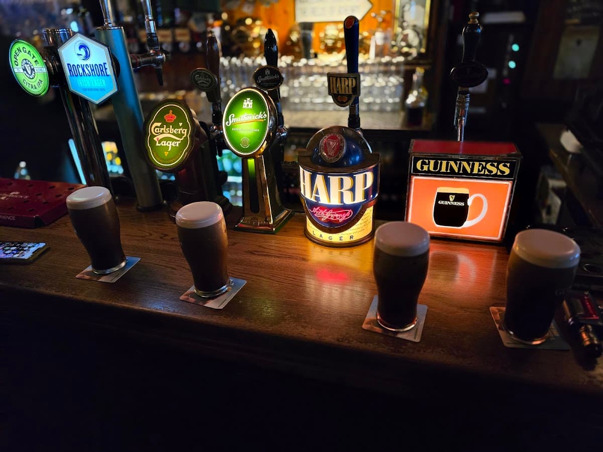 Tracy's Bar