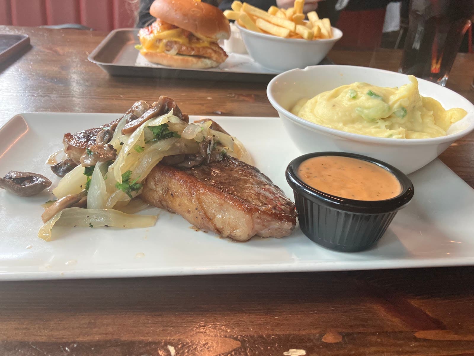 Ruby's Pizza & Grill Point Square