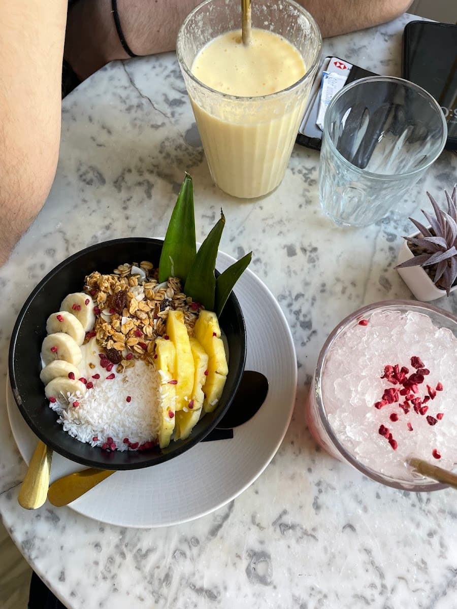LUNA CAFE