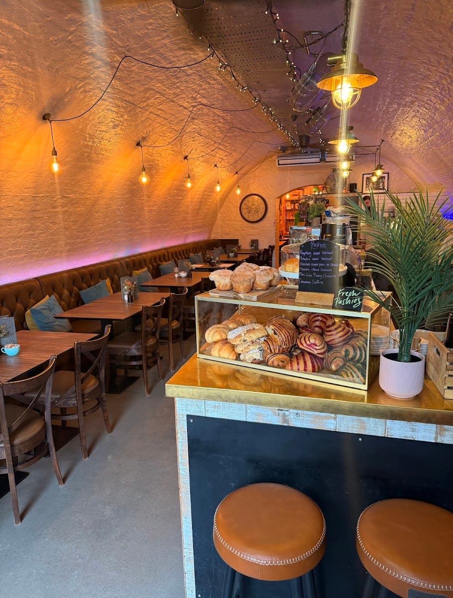 Mango's cafe & bar