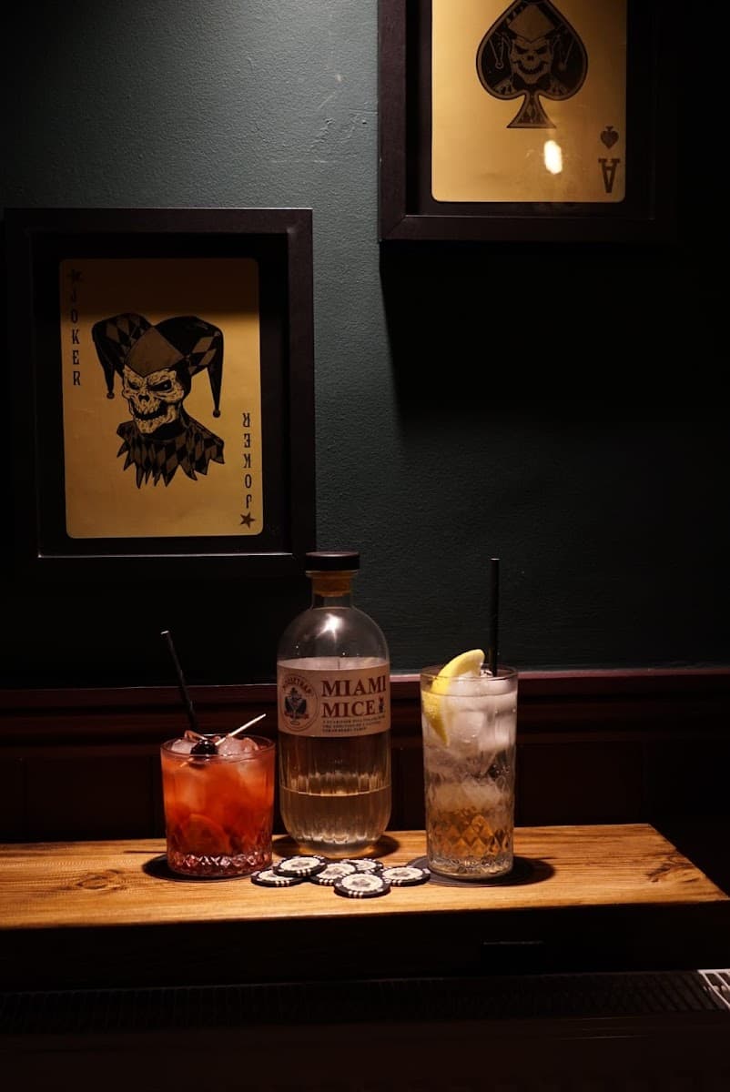 Mousetrap Bar and Lounge