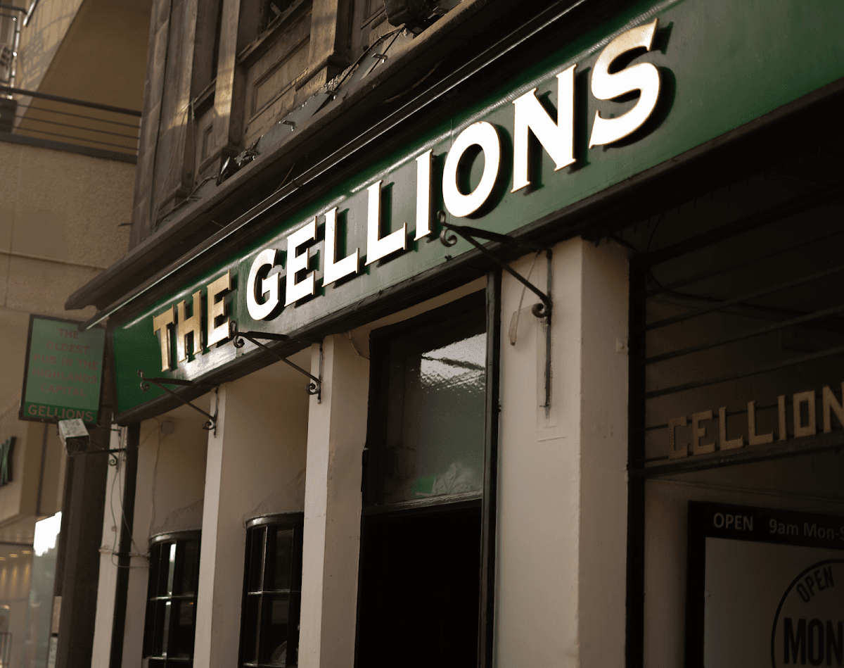 Gellions Bar
