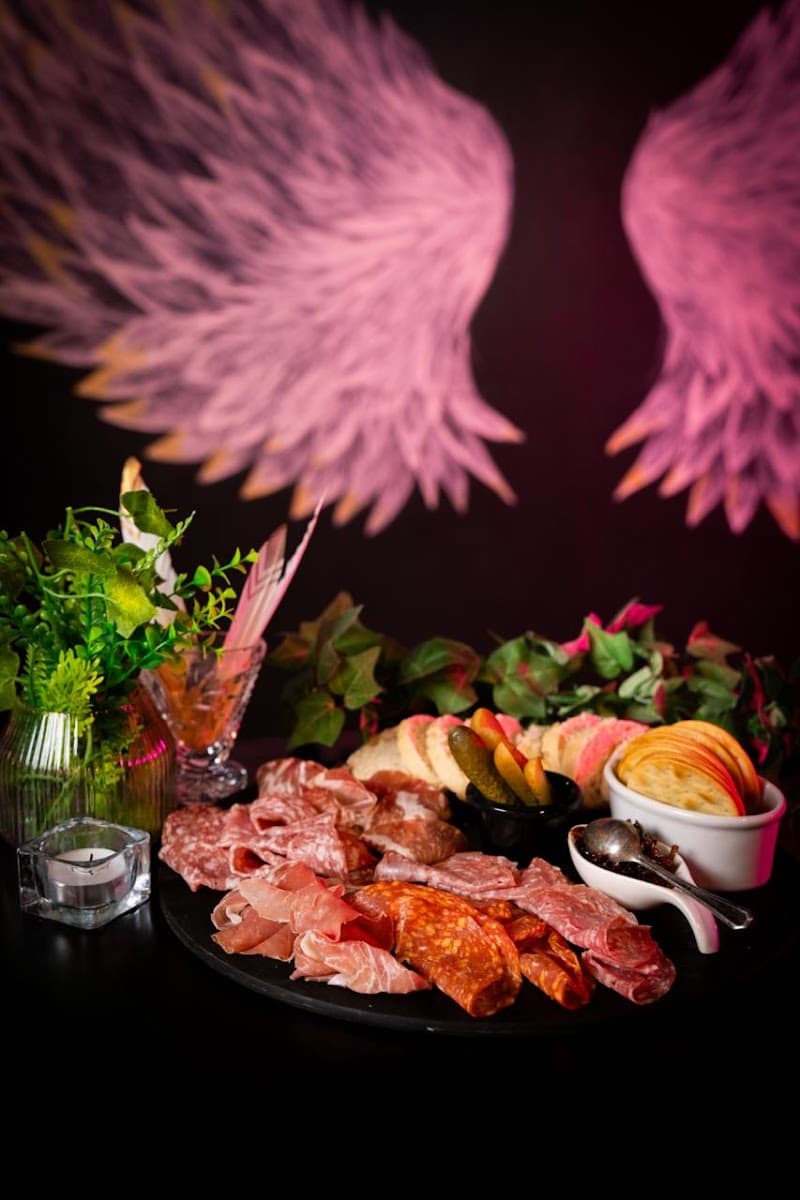 Angel Bar & Supper Club - Caversham - Reading