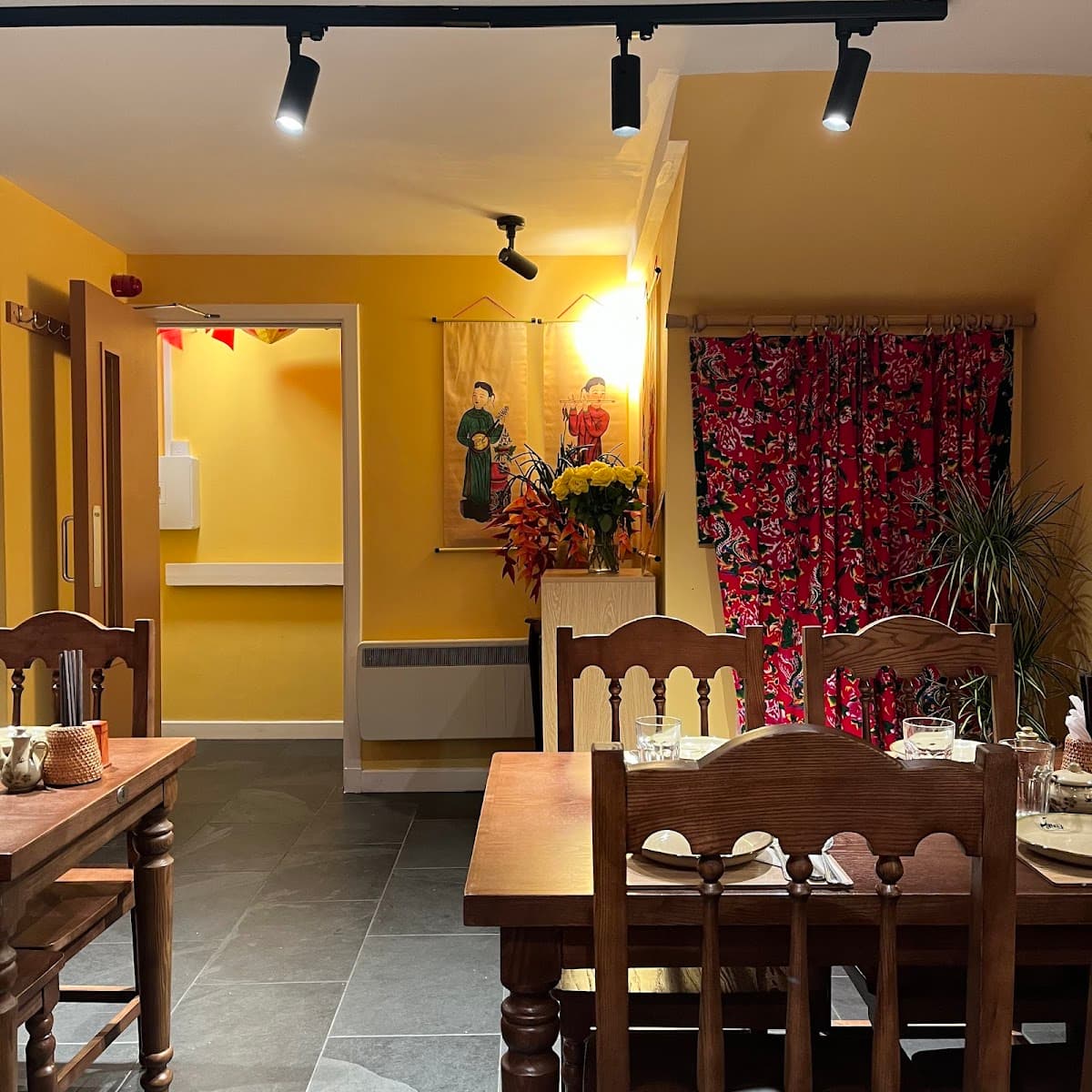 Mai's Vietnamese Kitchen