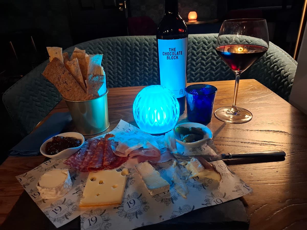 No 19 Eton Wine Bar