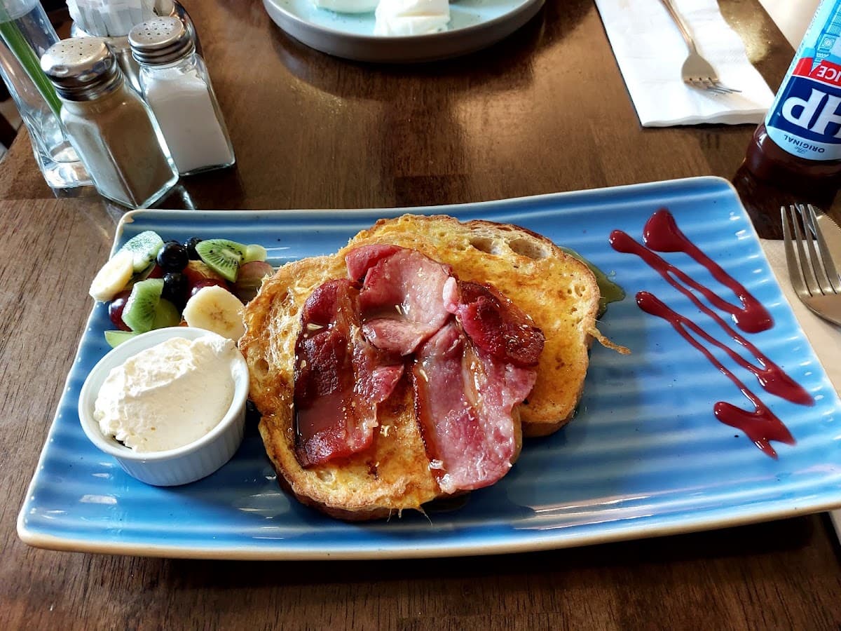 Mulberry Bistro