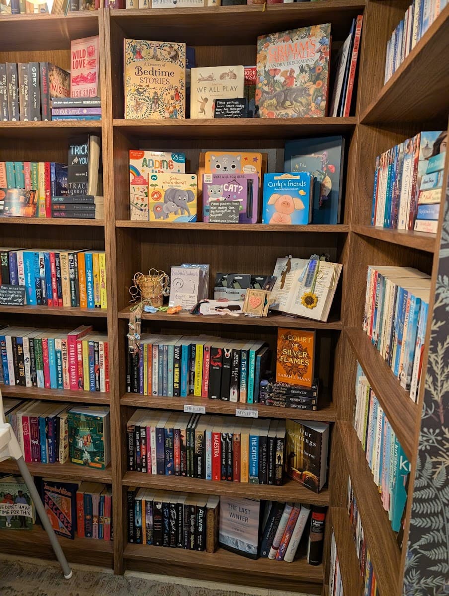 Loubie's Bookshop & Kitchen
