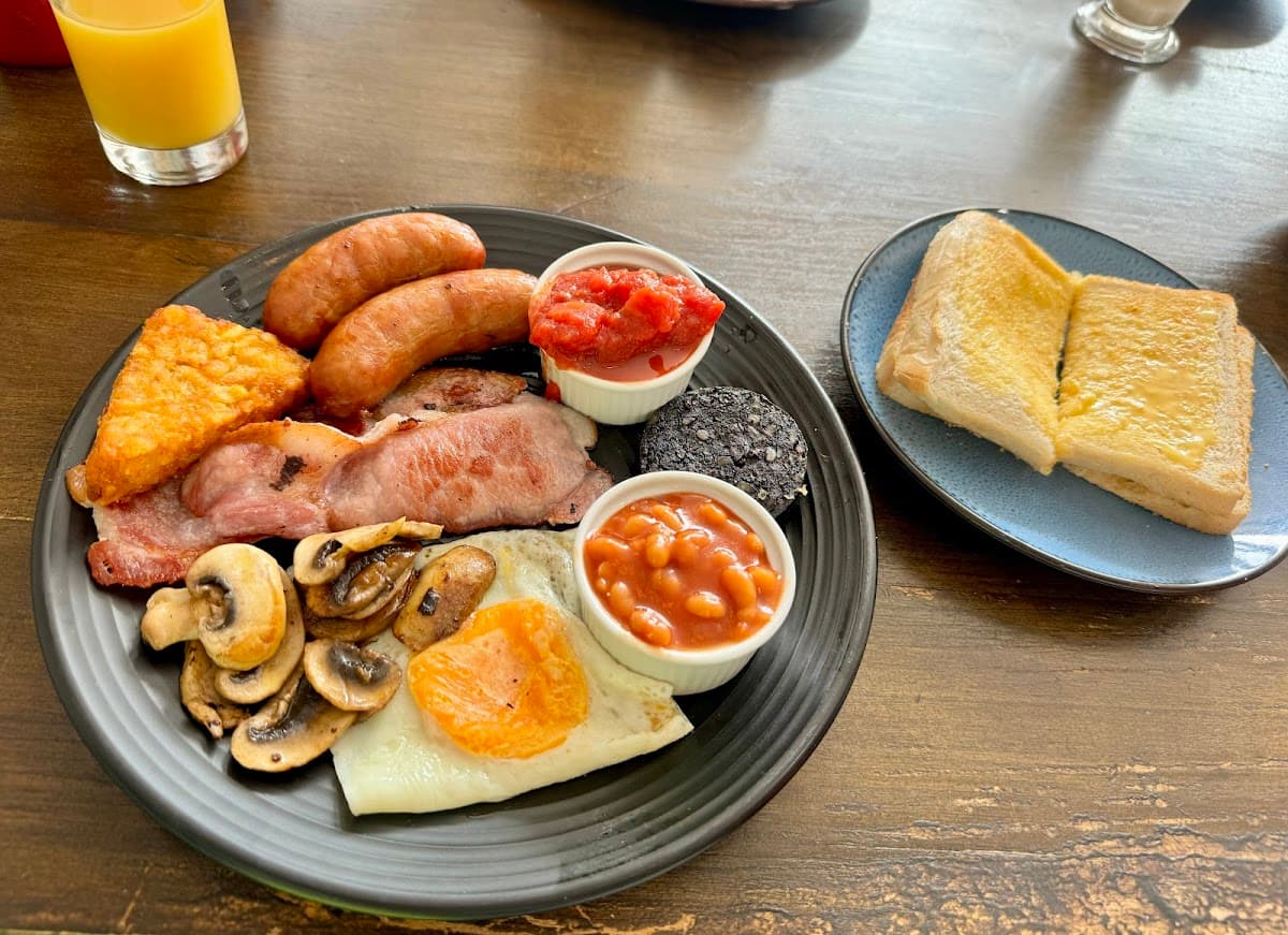 Breakfast & Brunch Café