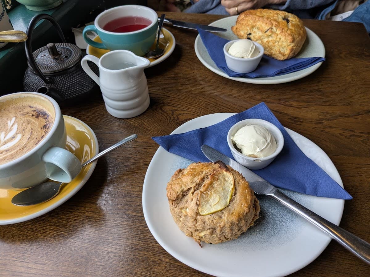 Parlormade Scone House