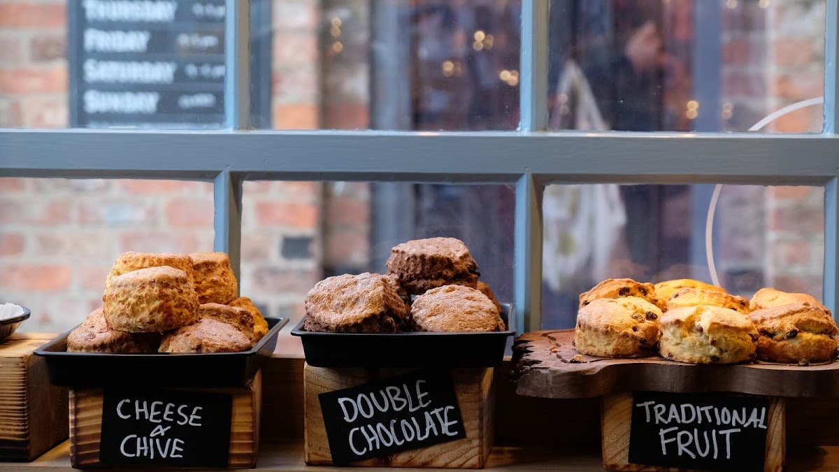 Parlormade Scone House