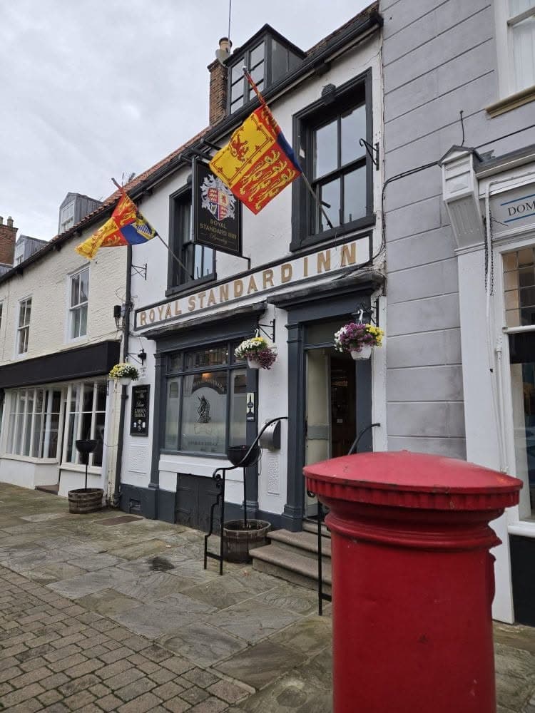 Royal Standard Inn