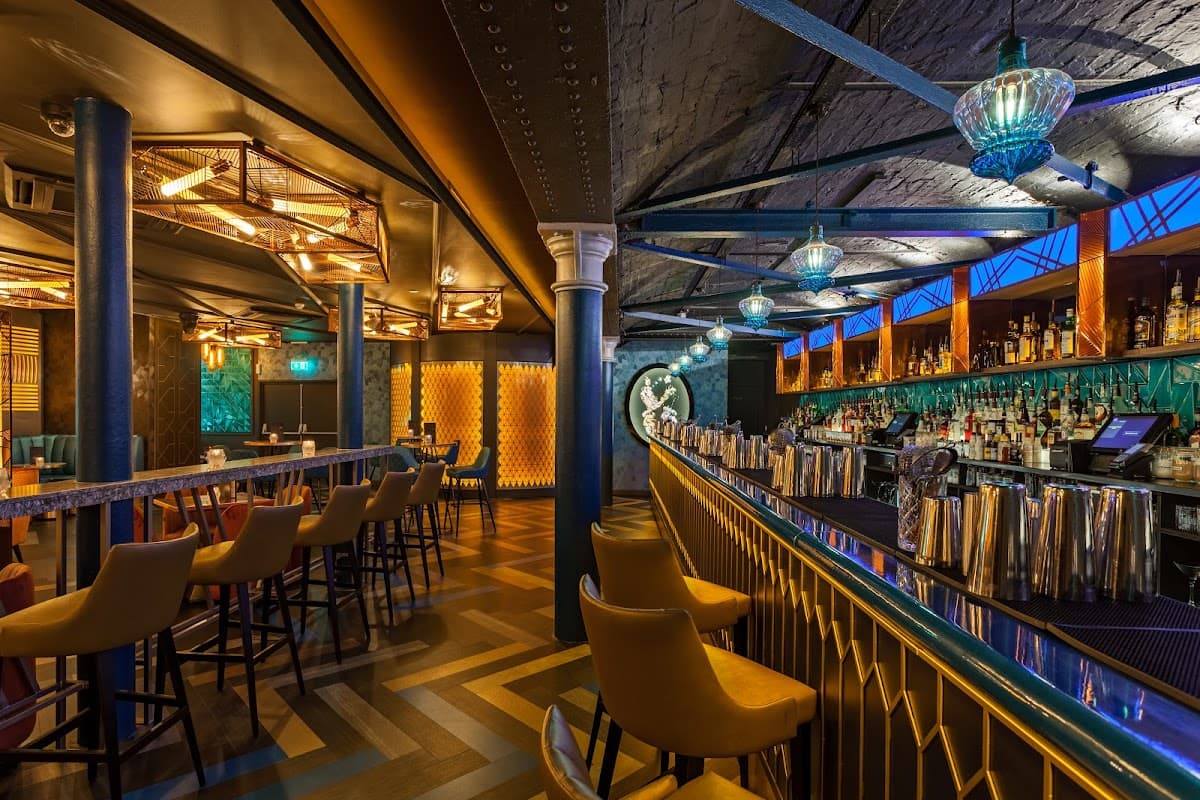 Dirty Martini - Cocktail Bar in Manchester