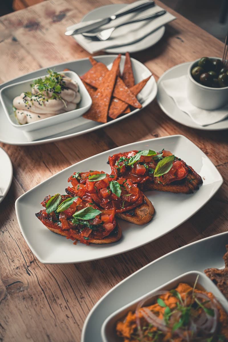 The Whitehall Restaurant & Bar