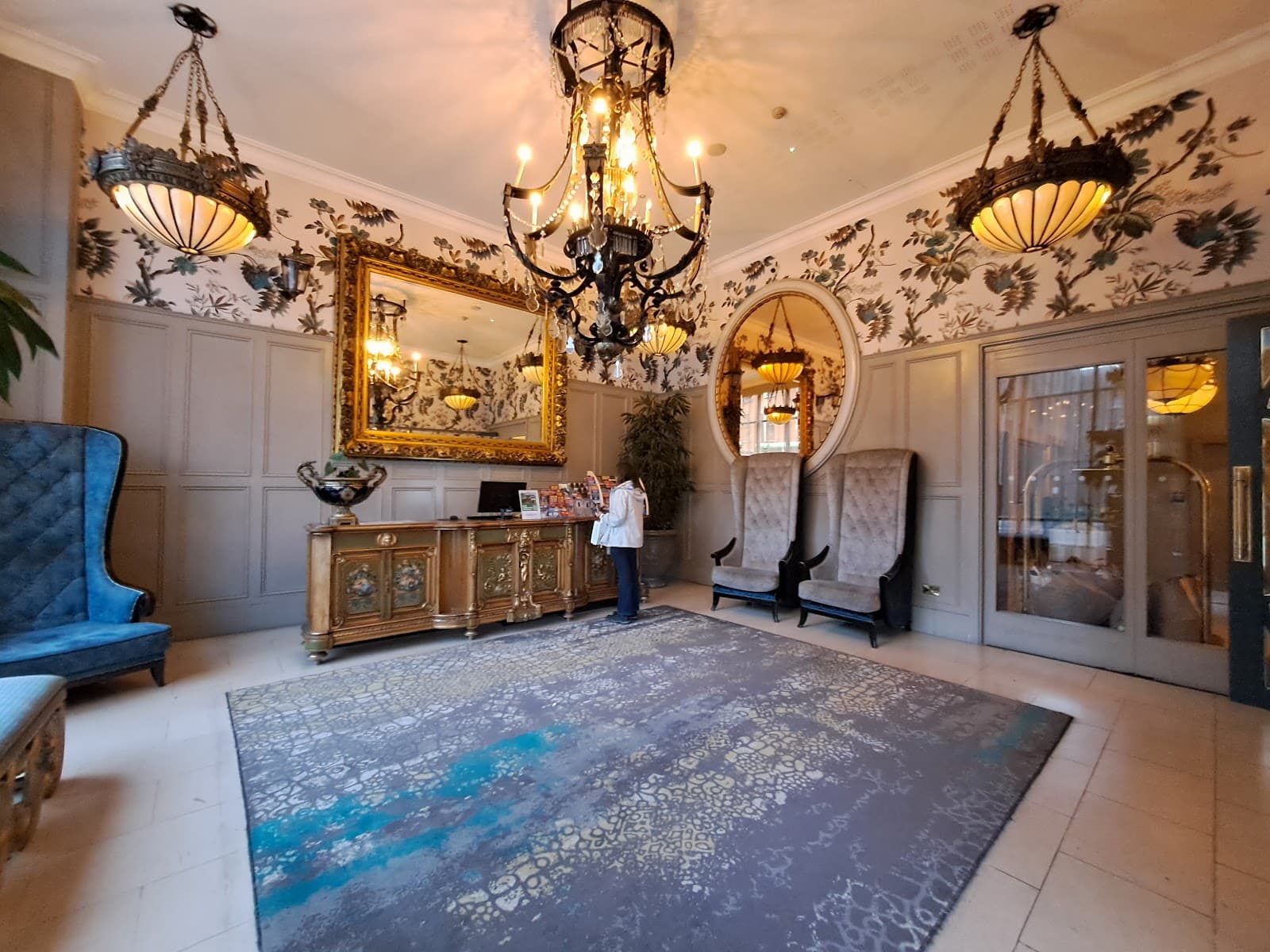 The Trinity City Hotel