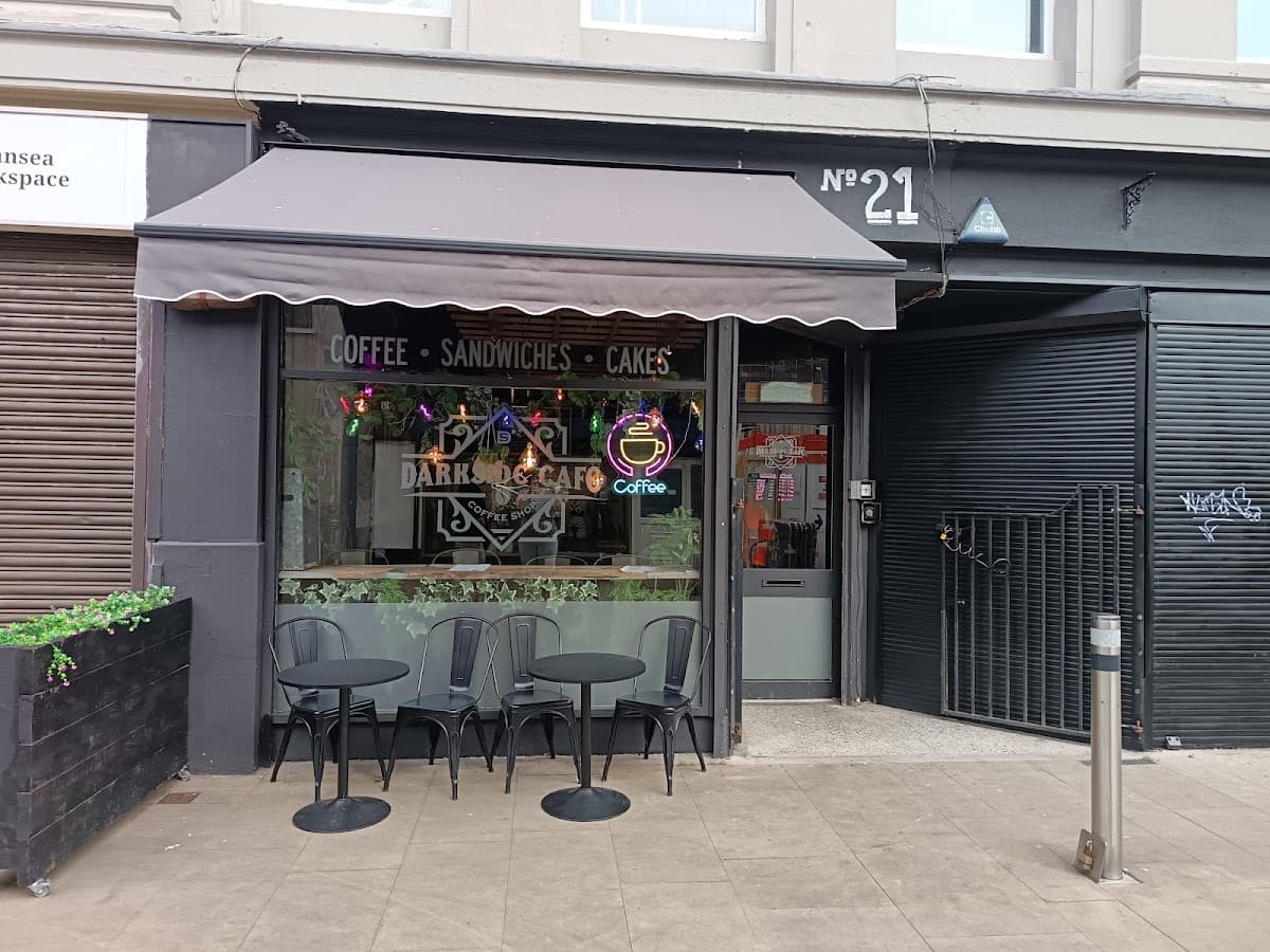 Darkside Café