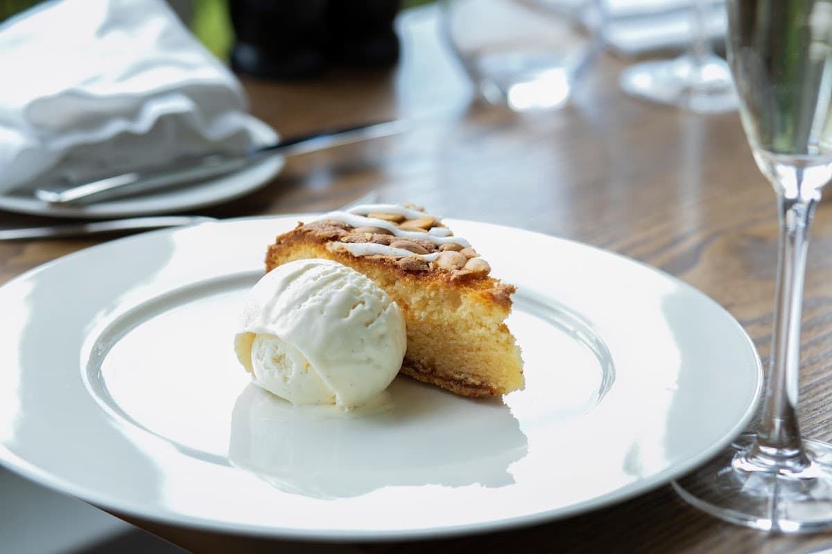 Mr. White's English Chophouse - Dover