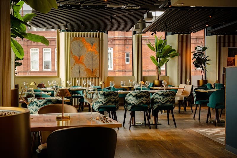 Uyare - Rooftop Bar & Restaurant