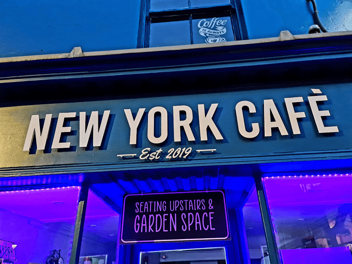 New York Cafe & restaurant