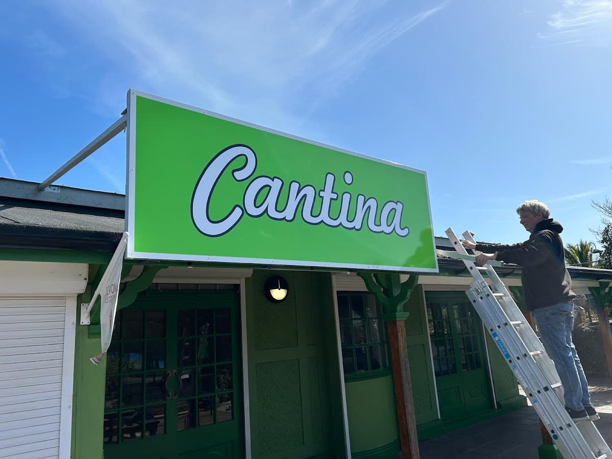 Cantina, Torquay
