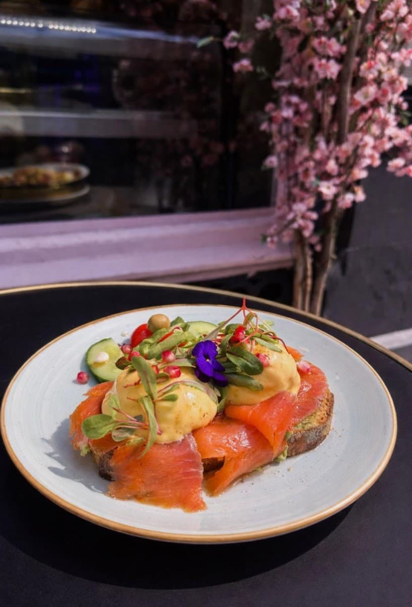 Mary's Cafe Bistro