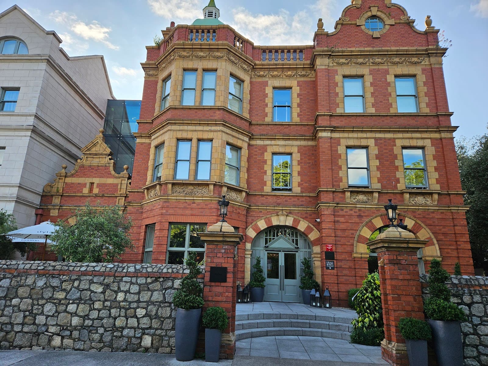Dylan Hotel, Dublin - an SLH Hotel