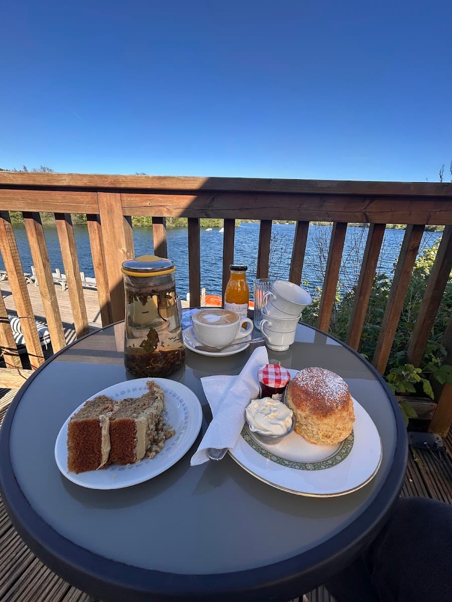 Lake House Cafe